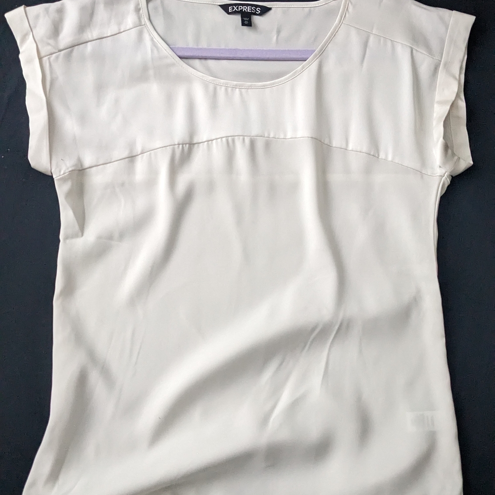 Express Ivory Cap Sleeve Blouse – Size Small